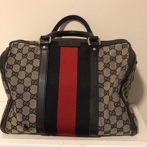 💯 % Authentic Gucci Purse